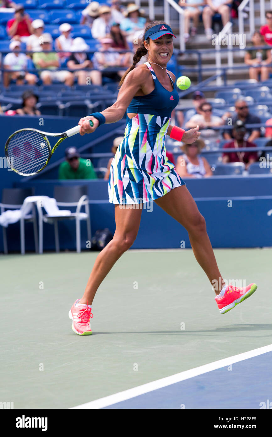 Ana Ivanovic (SRB) im Wettbewerb bei den US Open 2016 Stockfoto