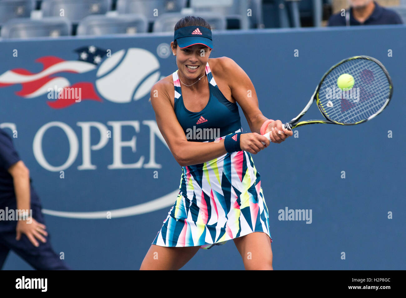 Ana Ivanovic (SRB) im Wettbewerb bei den US Open 2016 Stockfoto