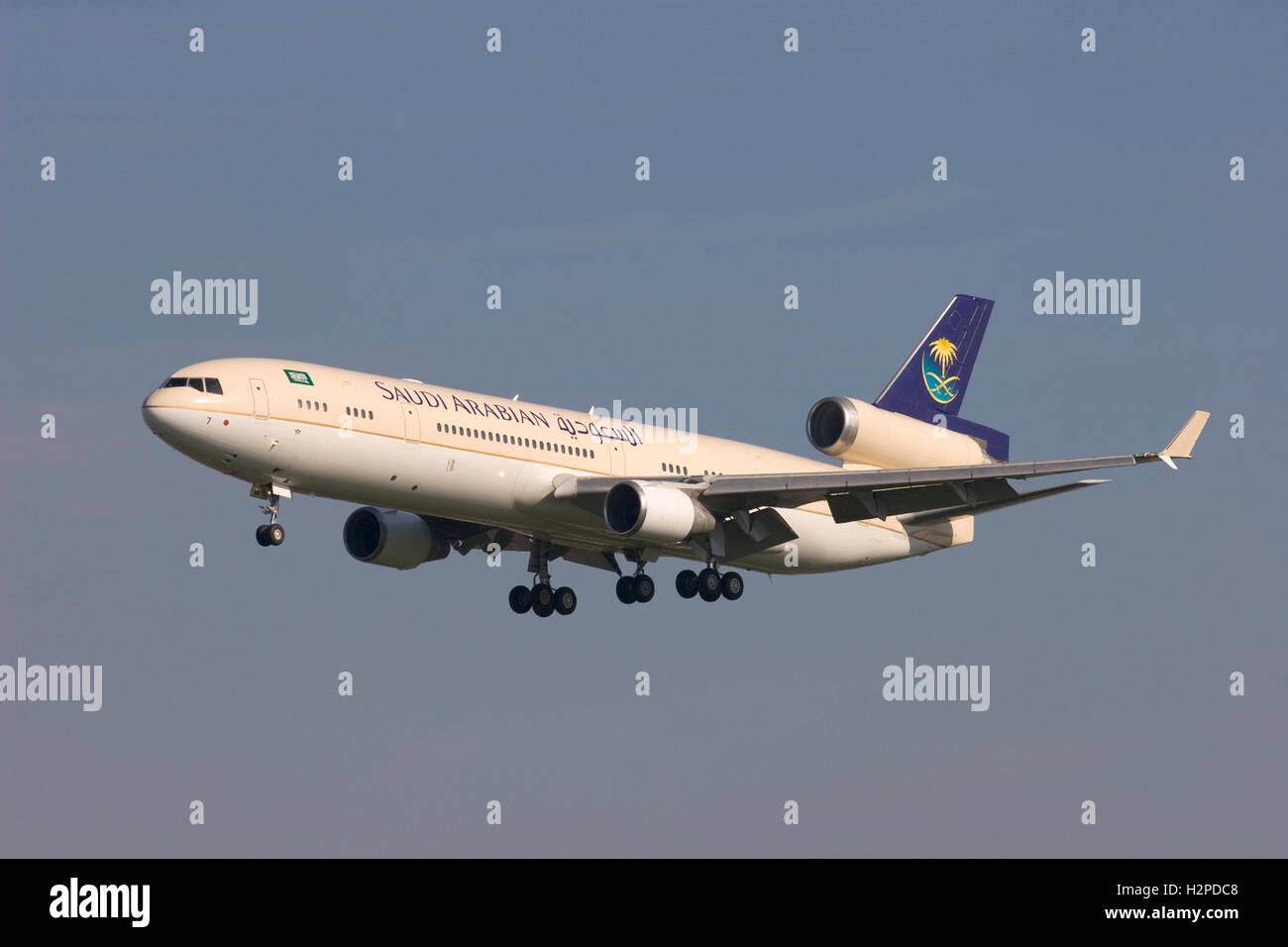 HZ-HM7 Saudi-arabischen Regierung McDonnell Douglas MD11 P Landung am Flughafen London Heathrow. 11. Oktober 2008. Stockfoto