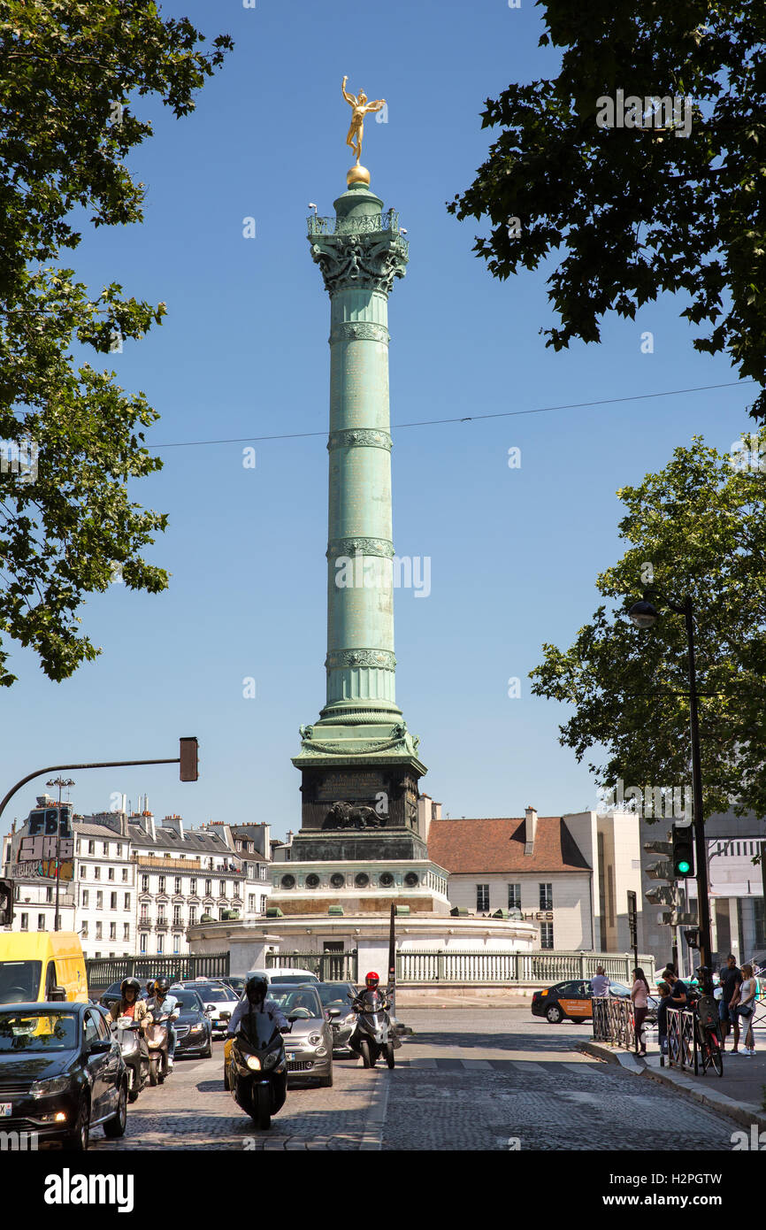 Place De La Bastille und das Denkmal der Bastille in Paris, Frankreich Stockfoto
