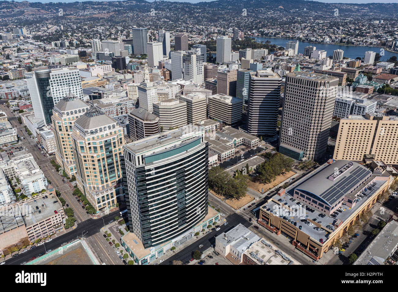 Luftaufnahme der Innenstadt von Oakland, Kalifornien. Stockfoto