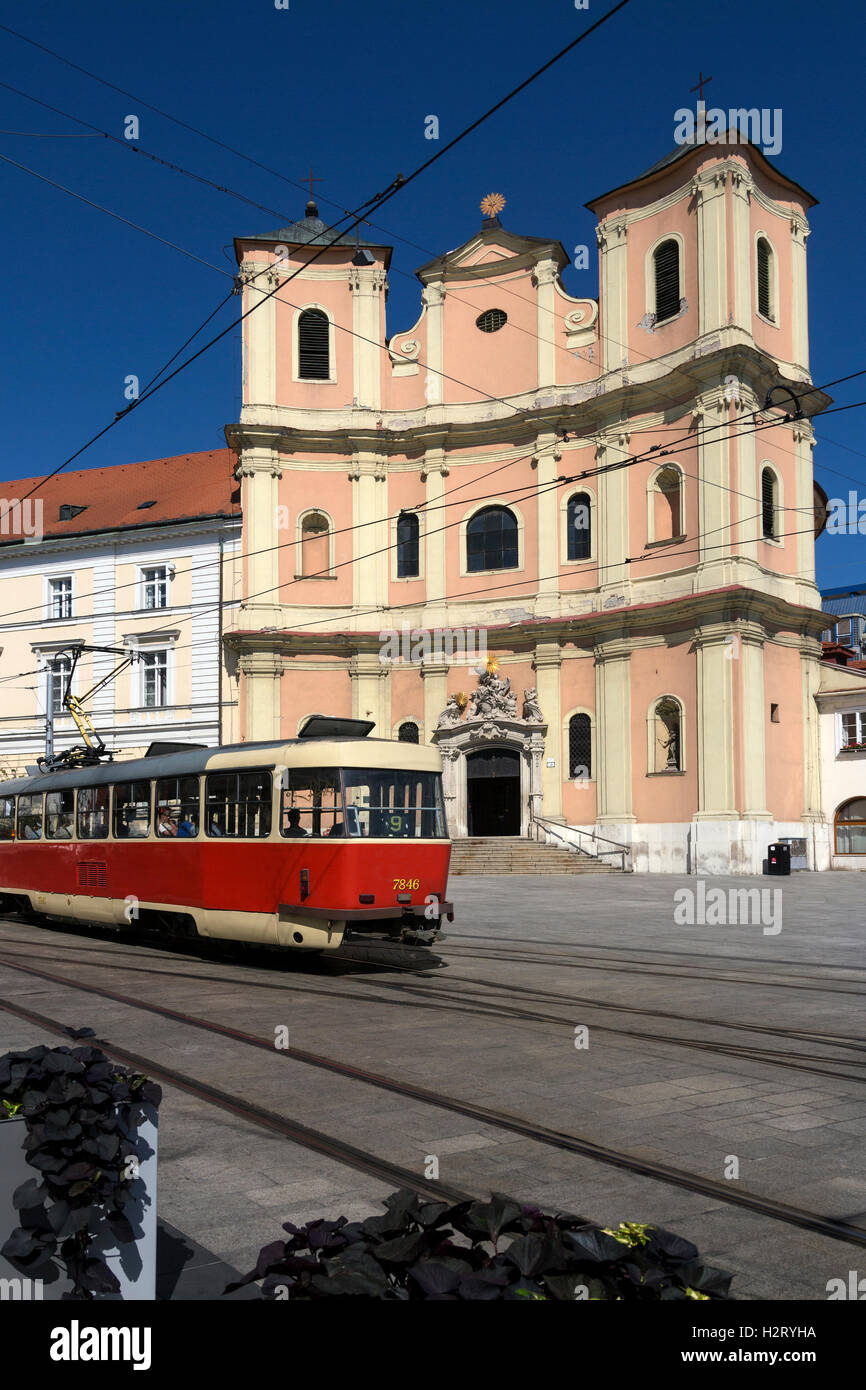 Straßenszene in der Stadt Bratislava, die Hauptstadt der Slowakei in Osteuropa. Stockfoto