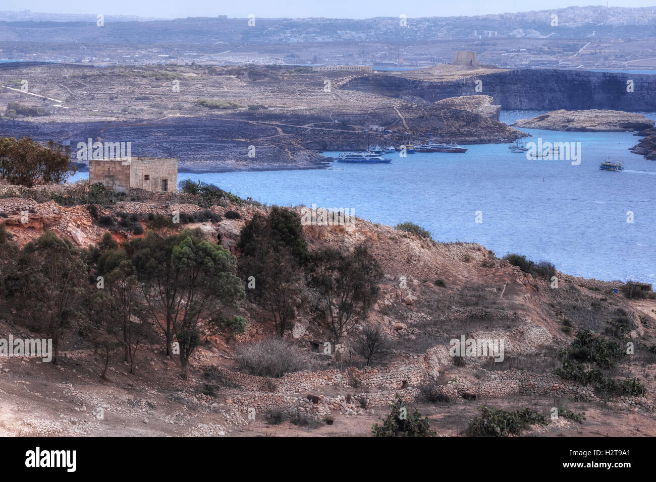 Blick auf Comino von Qala, Gozo, Malta Stockfoto