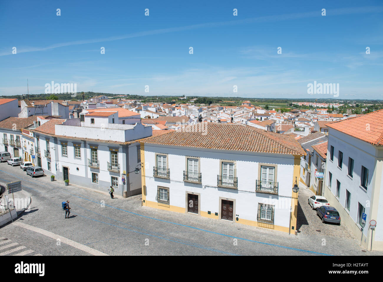 Evora, Portugal - 30. April 2014: alte Straße der Stadt Evora in Portugal Stockfoto