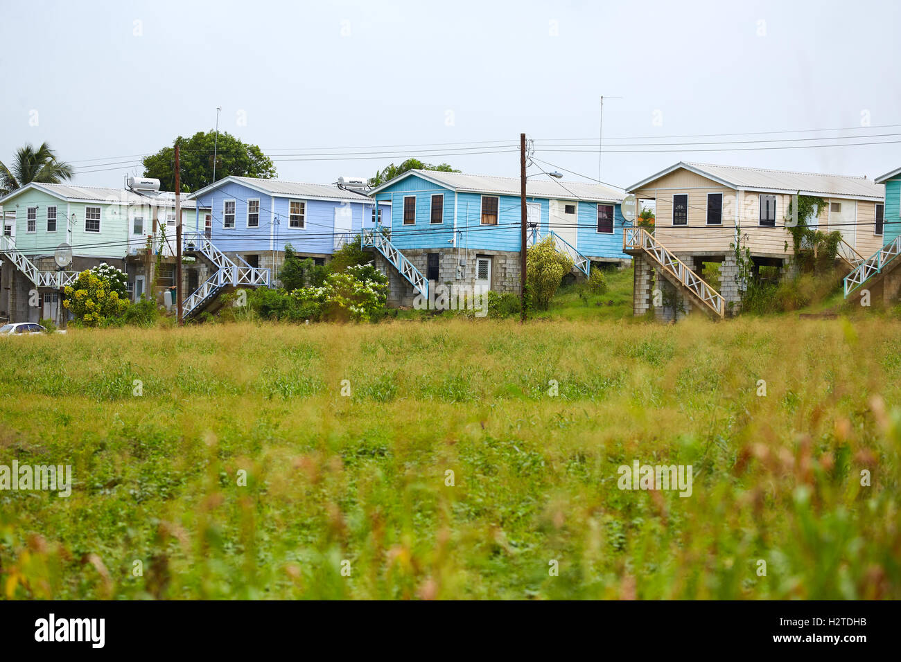 Barbados Häuser Hütten helle Farbe typischen kleinen Dorf nördlich von der Insel Hütte Häuser Exemplar Landschaft traditionelle ch Stockfoto