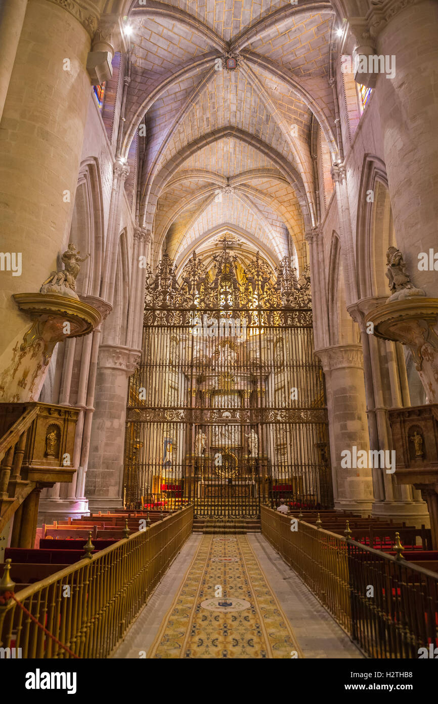 Innenraum der Kathedrale von Cuenca, Grill des Chores, Cuenca, Spanien Stockfoto