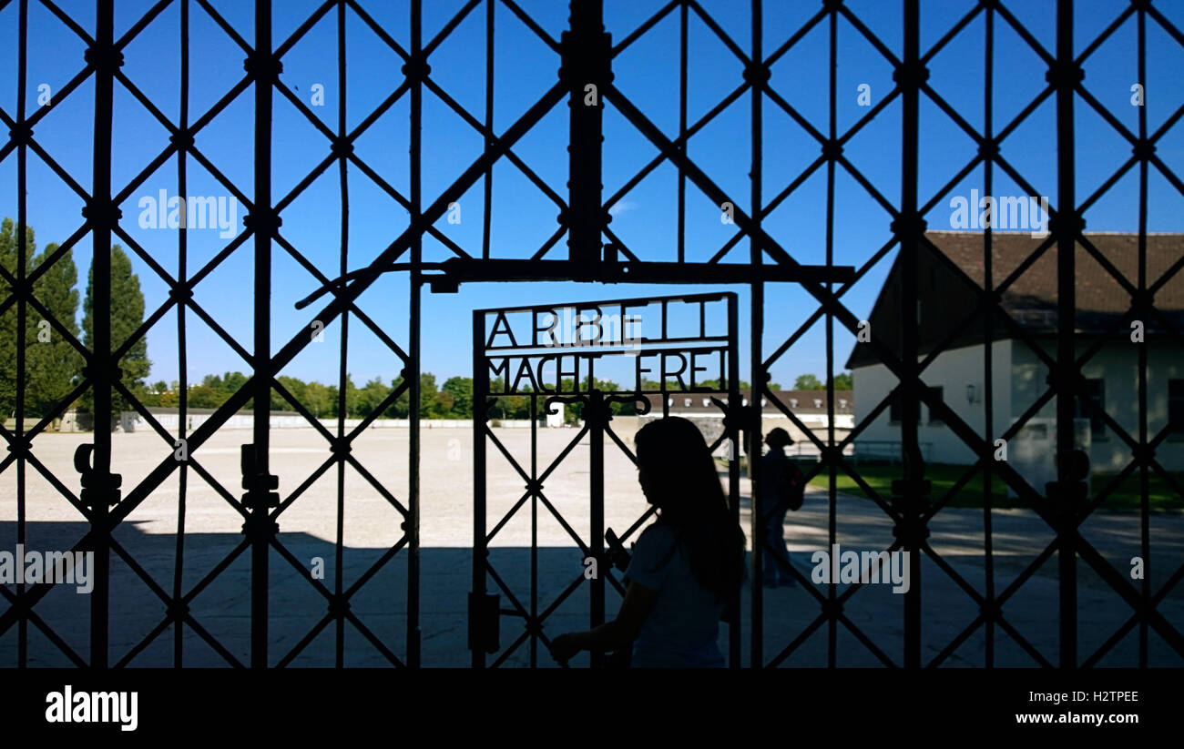 Dachau, Deutschland - Eintritt in die Nazi-Konzentrationslager, heute Gedenkstätte und museum Stockfoto