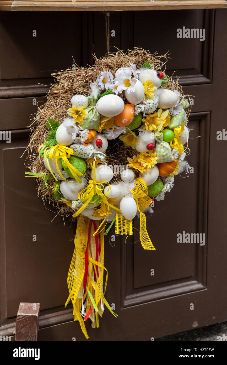 Tschechische Handwerk Eiern Kranz. Stockfoto