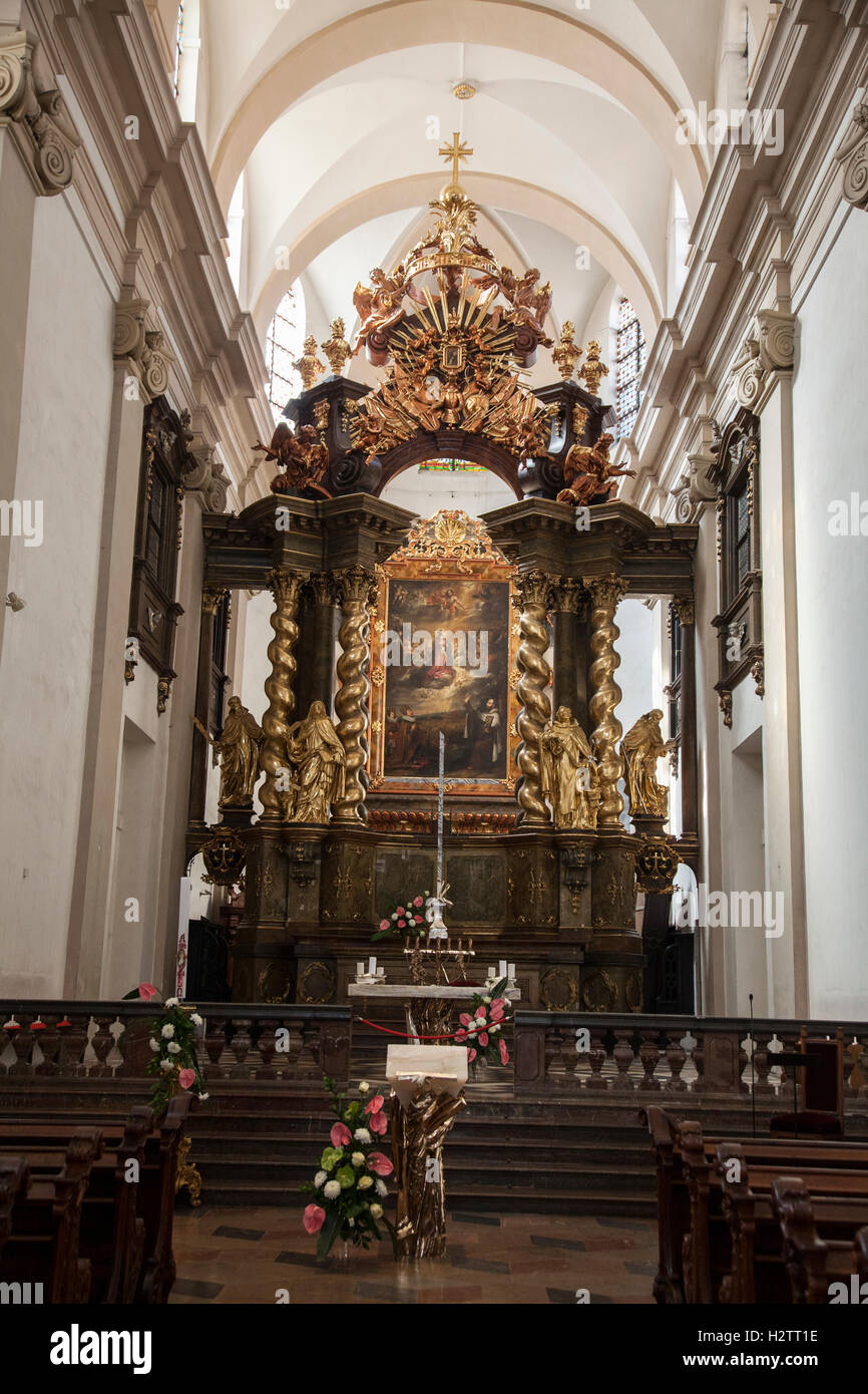 Der Altar in der Kirche der Jungfrau Maria die Siegreiche in Prag, hat den Heiligen Jesuskind. Stockfoto