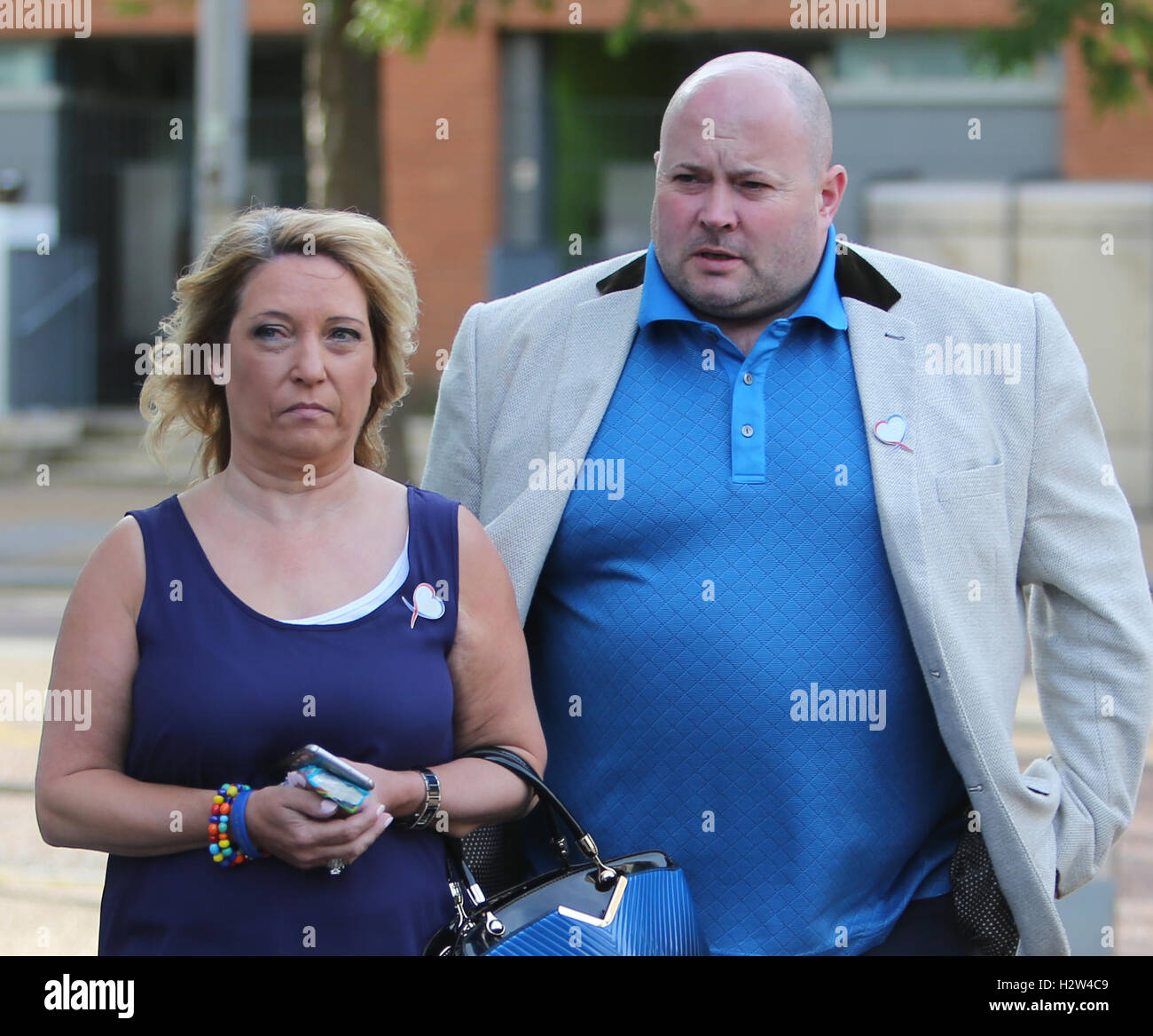 Ralph Bulger und Denise Fergus außerhalb ITV Studios mit: Ralph Bulger, Denise Fergus Where: London, Vereinigtes Königreich bei: 25. Juli 2016 Stockfoto