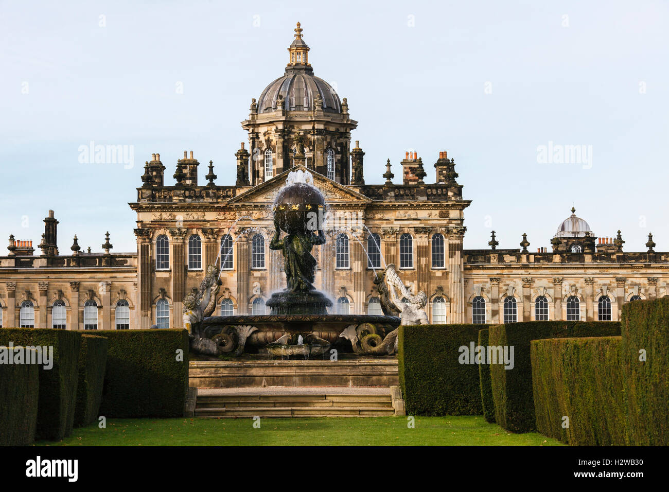 Castle Howard und den Atlas-Brunnen, North Yorkshire Stockfoto