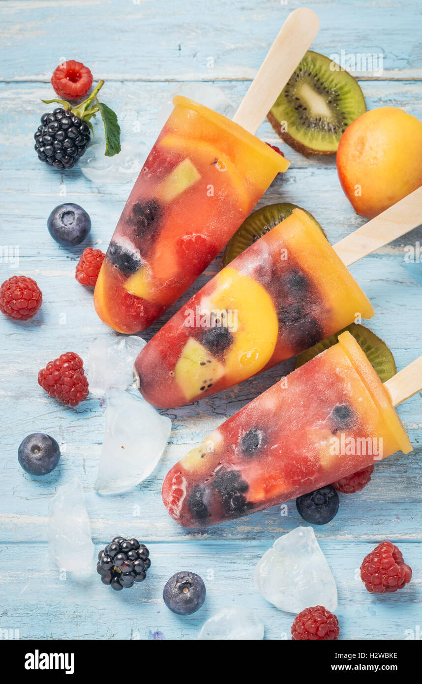 Verschiedenen Beeren Eis-pops Stockfoto