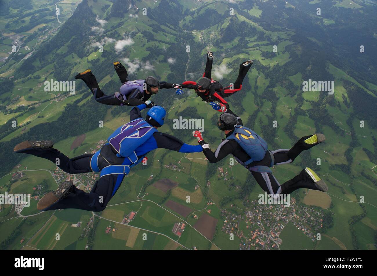 Freifall Ausbildung über Gruyeres in der Schweiz Stockfoto