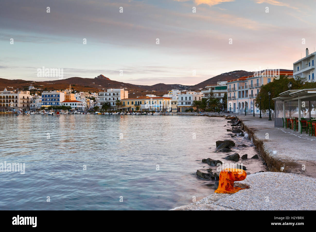 Blick auf die Stadt Tinos. Stockfoto