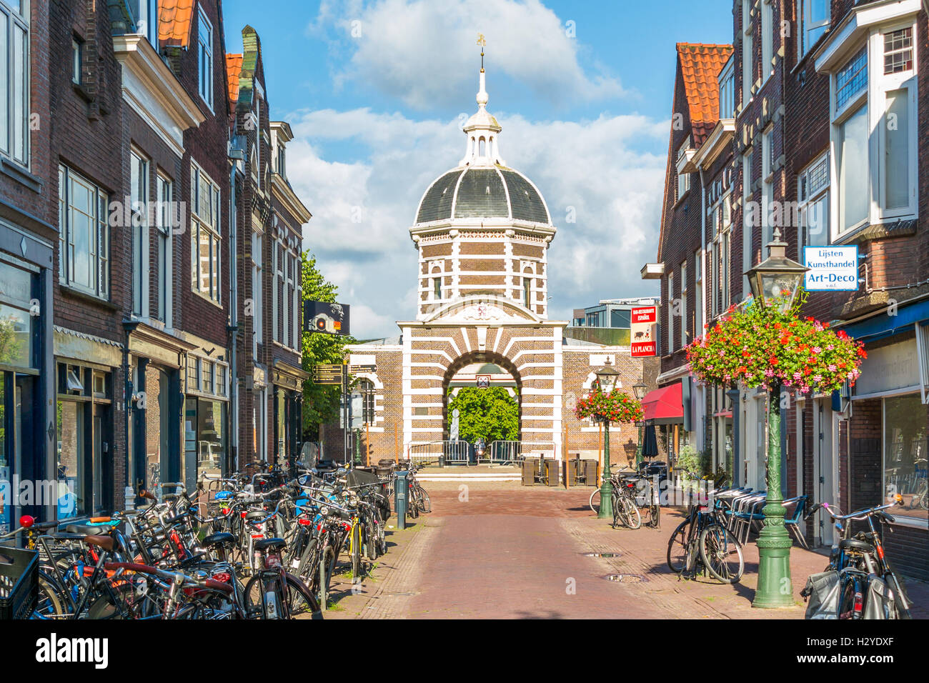 Stadttor Morspoort in alte Stadt von Leiden, Südholland, Niederlande Stockfoto