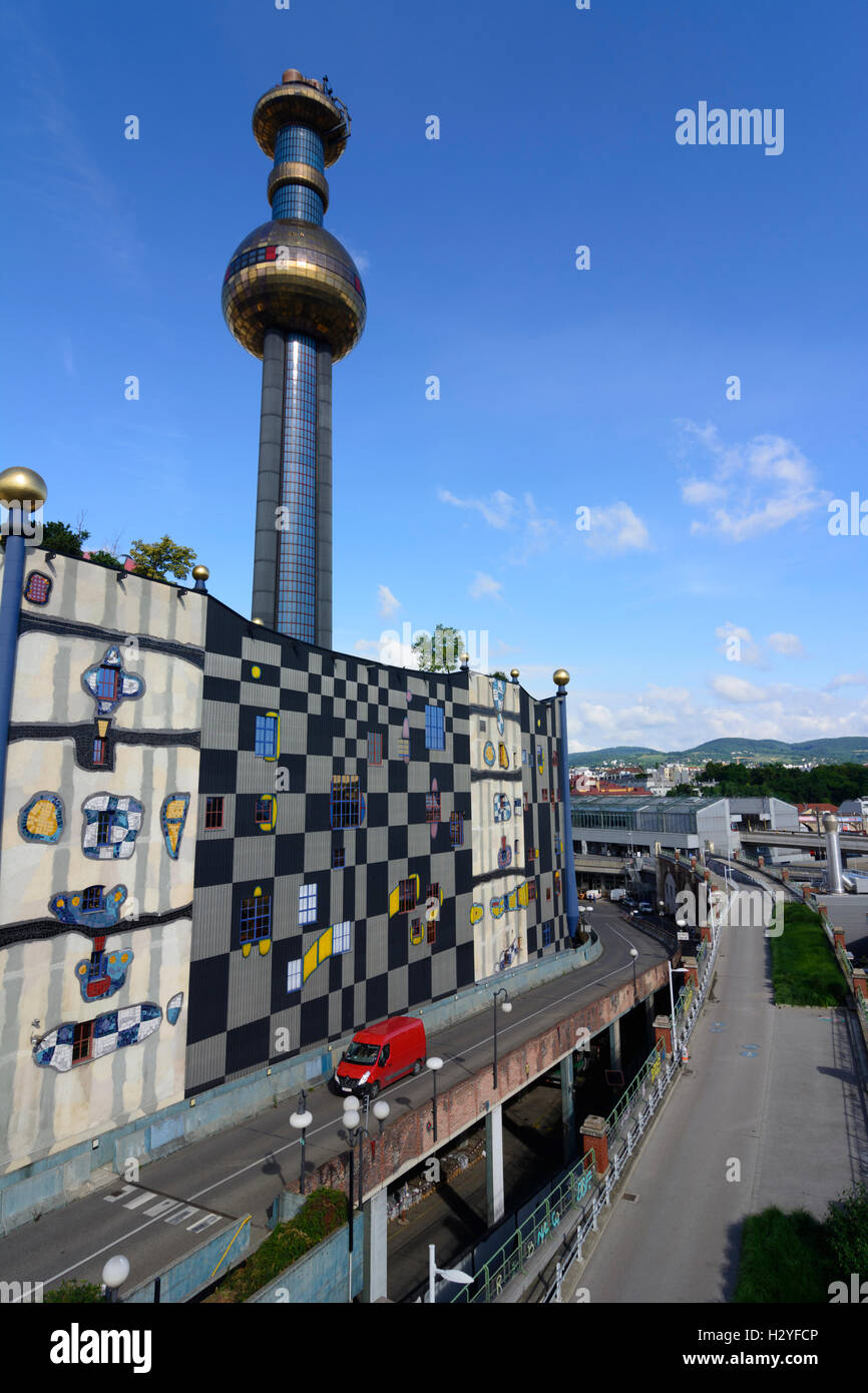 Wien, Wien: Design Spittelau Müllverbrennungsanlage, überflüssige Aktion Pflanze, Fernwärme Wien, Friedensreich Hundertwasser, 09. Stockfoto