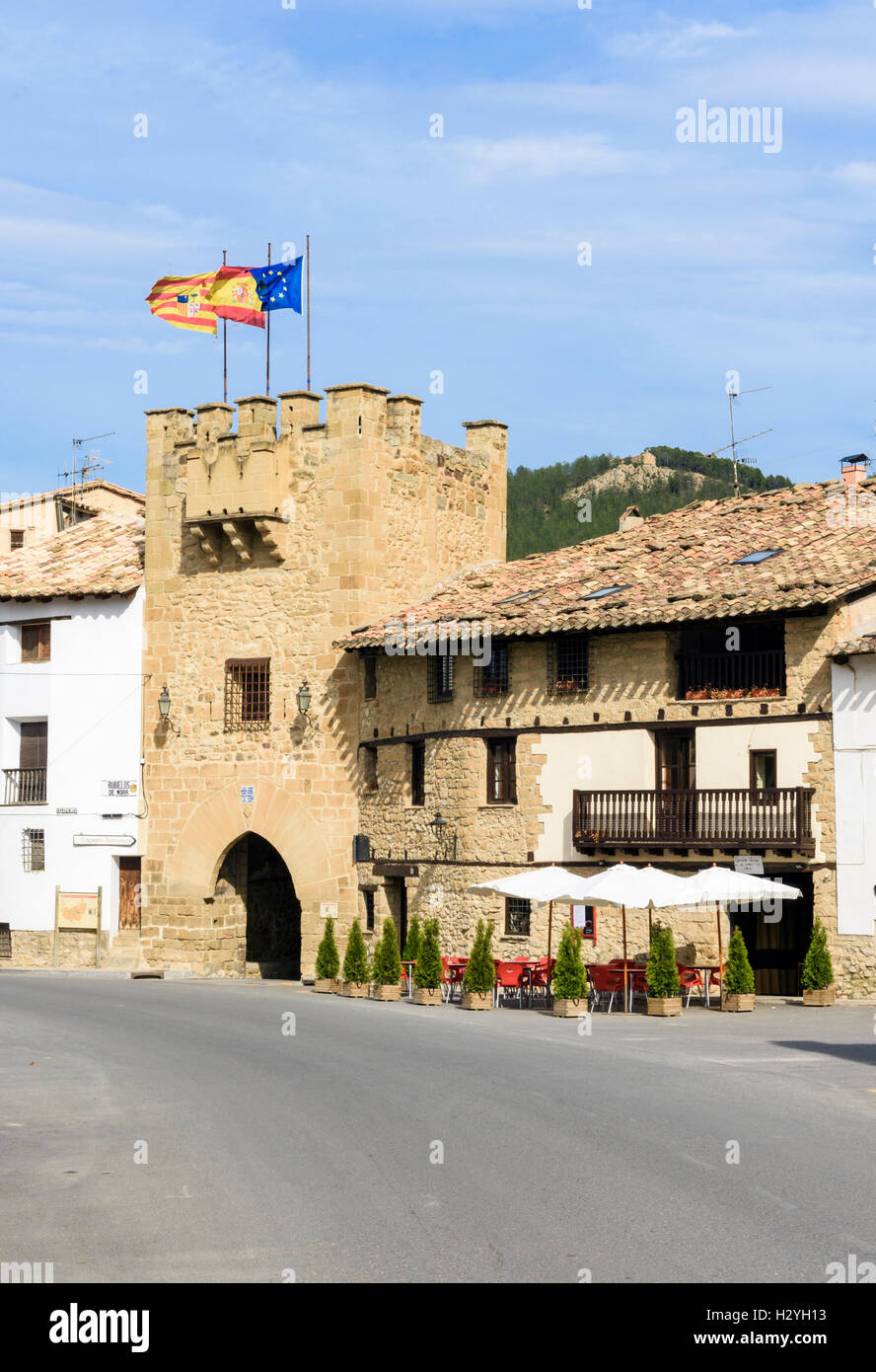 Historischen Eingang in die Altstadt, das Portal de San Antonio, Rubielos de Mora, Teruel, Aragon, Spanien Stockfoto