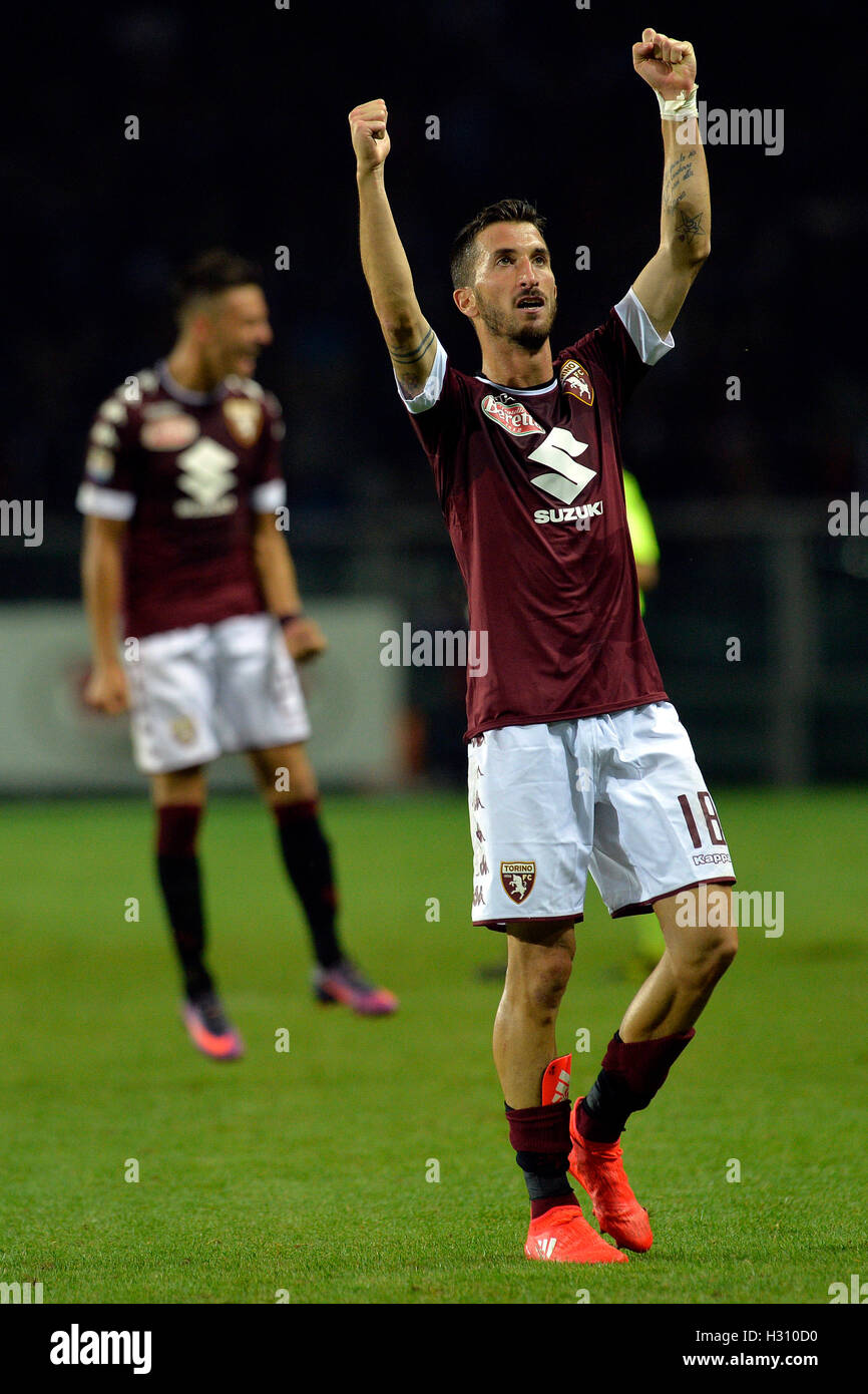 Stadio Olimpico Grande Torino, Turin, Italien. 2. Oktober 2016. Serie A Fußball. Torino gegen Fiorentina. Mirko Valdifiori feiert Torinos Sieg 2: 1 Credit: Action Plus Sport/Alamy Live News Stockfoto