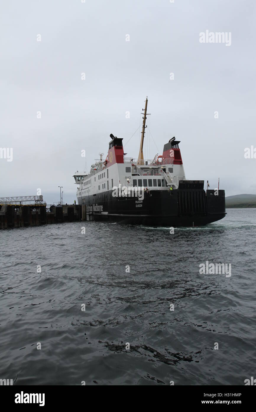 Calmac Fähre mv Port Askaig finlaggan Islay Schottland Juli 2013 Stockfoto