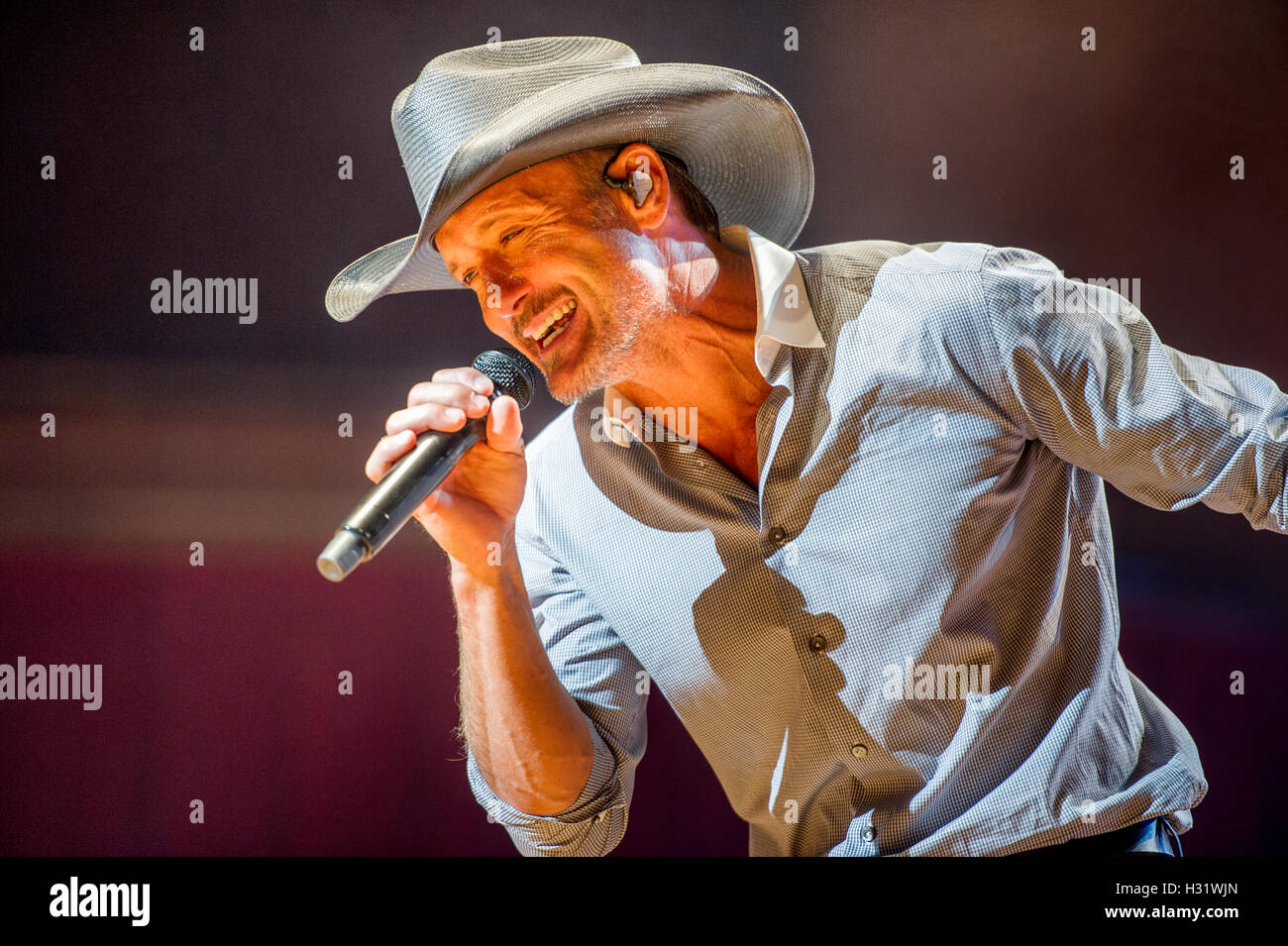 Tim McGraw durchführen bei einem Konzert in Baltimore, Maryland. Stockfoto