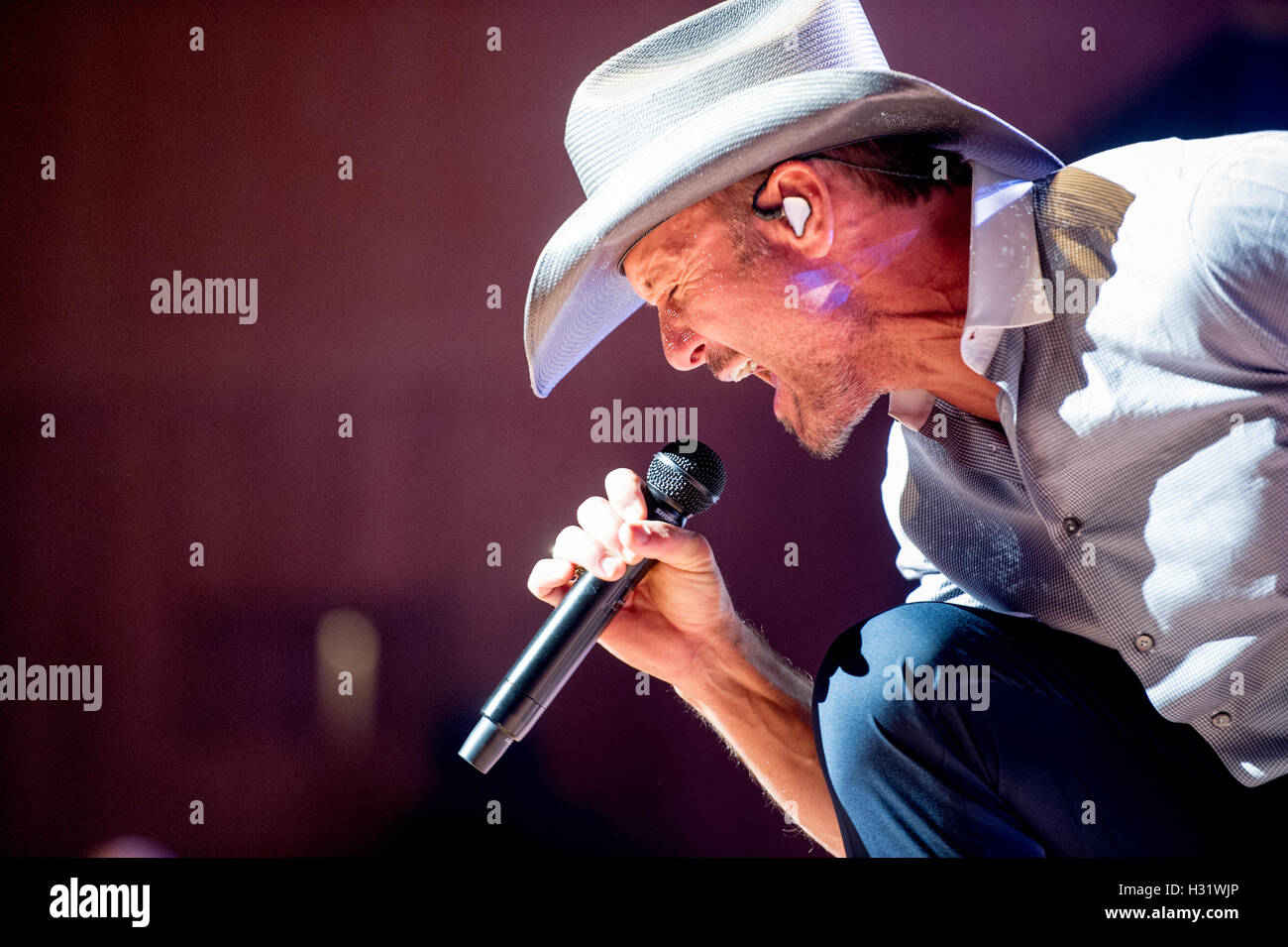 Tim McGraw durchführen bei einem Konzert in Baltimore, Maryland. Stockfoto