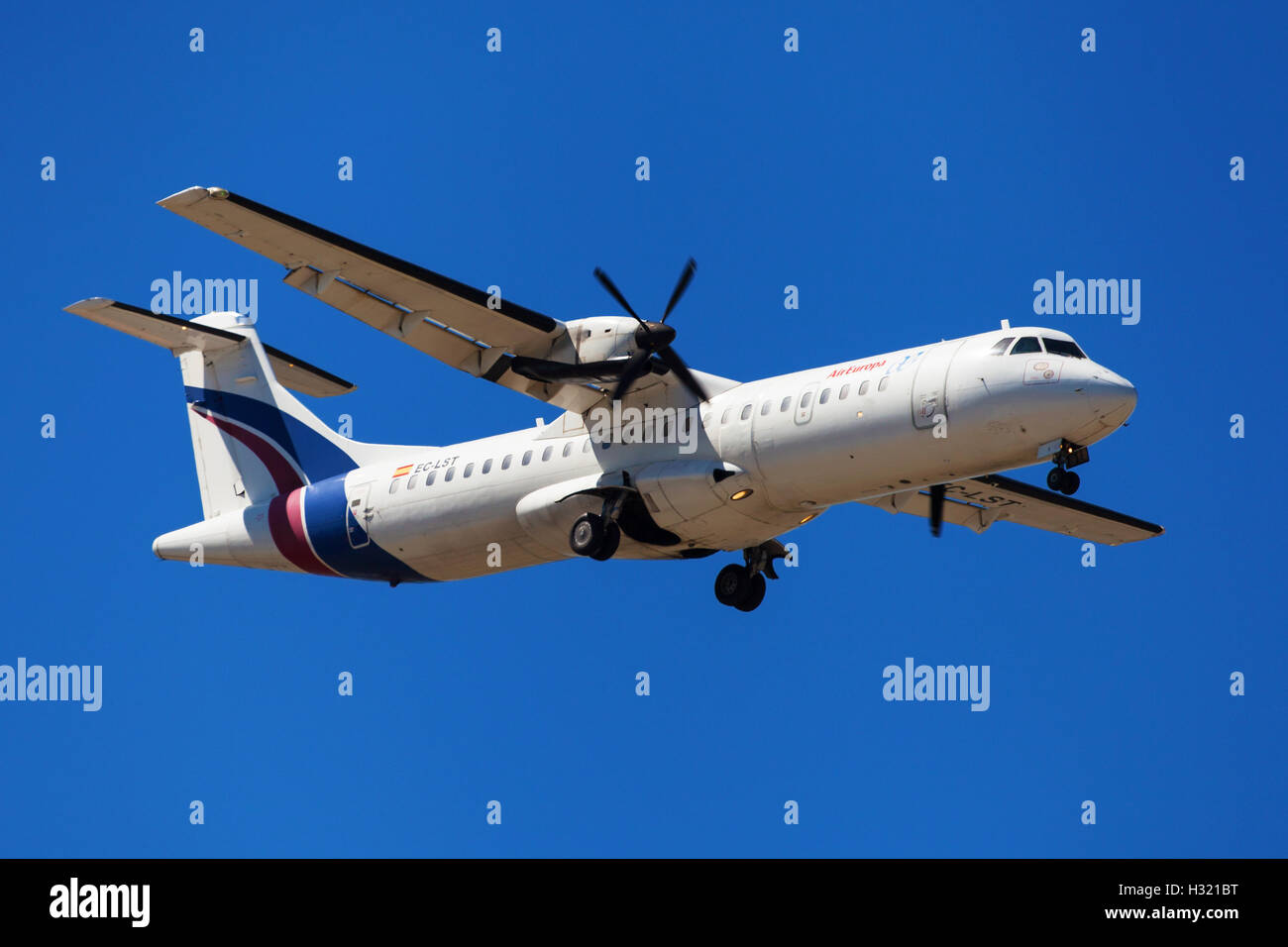 Air Europa ATR 72-201 nähert sich zum Flughafen El Prat in Barcelona, Spanien. Stockfoto