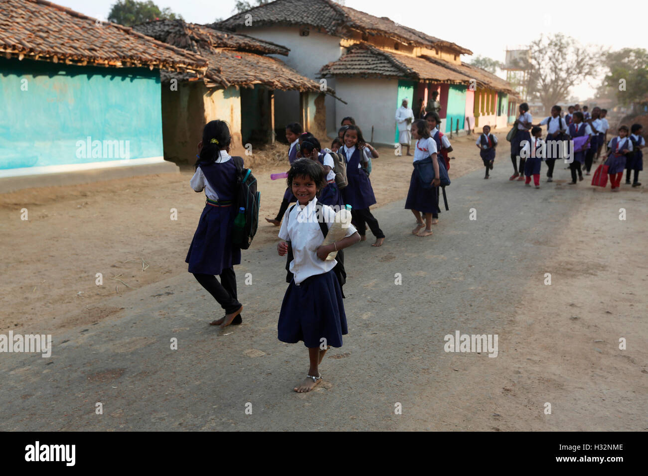Schulkinder, KAWAR Stamm, Pindakepar Dorf, Chattisgarh, Indien Stockfoto