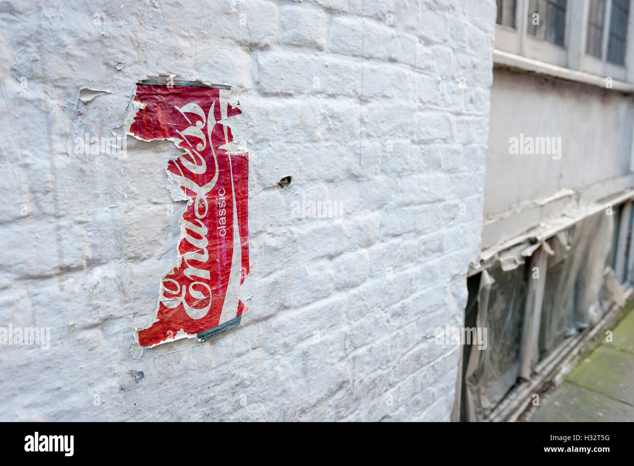 Stencil Streetart, was aussieht wie eine Cola kann aber Endless von Endless sagt Stockfoto