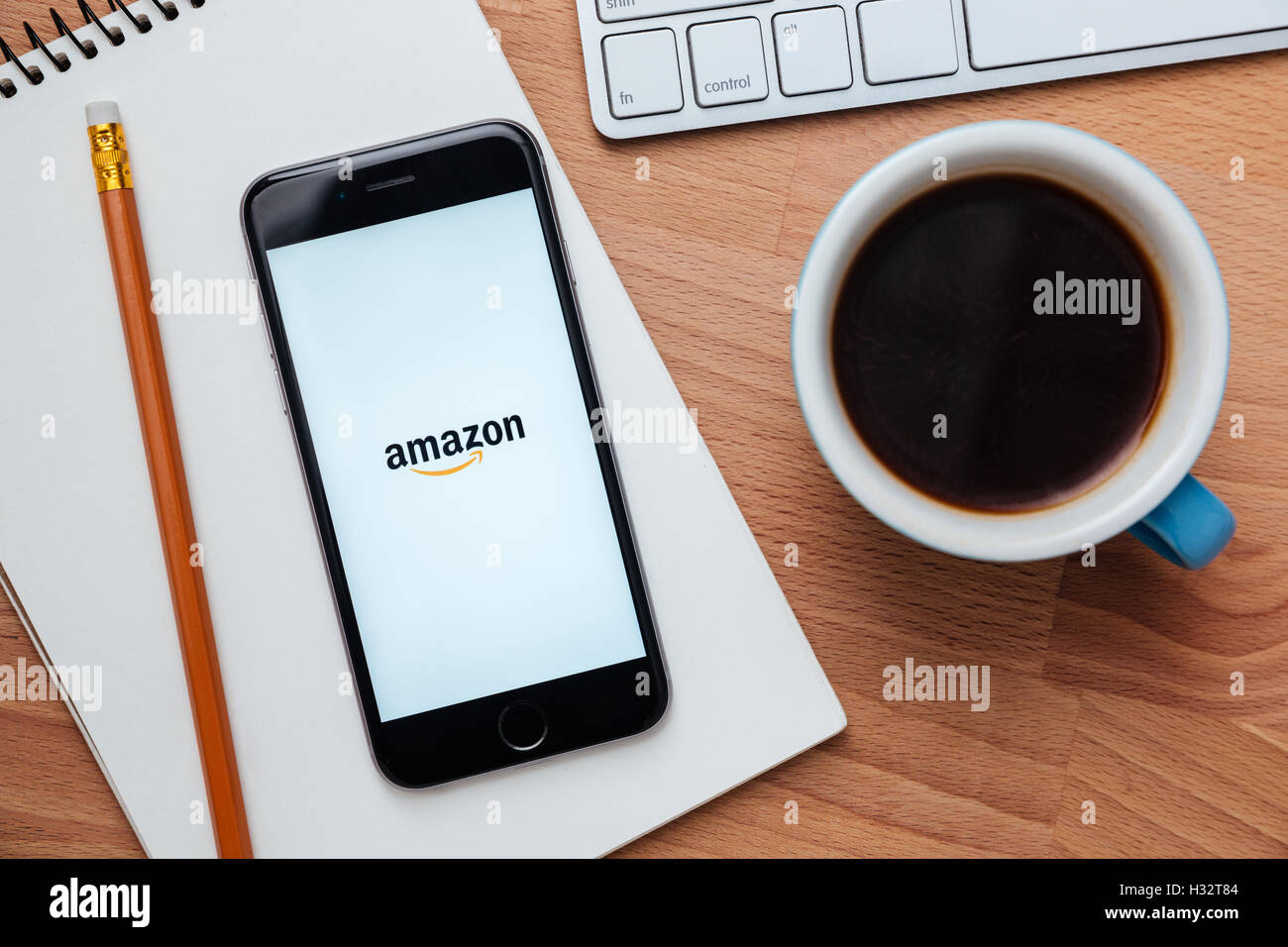 SARAWAK, MALAYSIA-27. April 2016: Amazon apps auf dem Iphone-Bildschirm. Amazon Amazon Inc., der größte Internet-Einzelhändler in Besitz Stockfoto