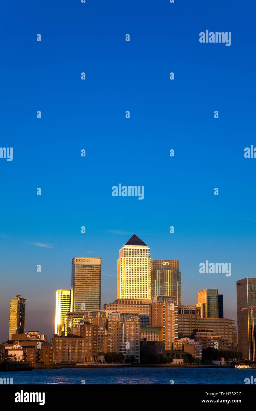 Canary Wharf-Skyline bei Sonnenuntergang, London, UK Stockfoto