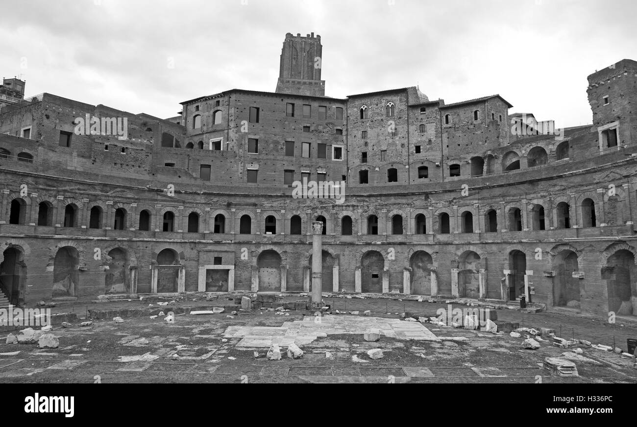 Fori Imperiali und Casa dei Cavalieri di Rodi in Rom - Italien Stockfoto