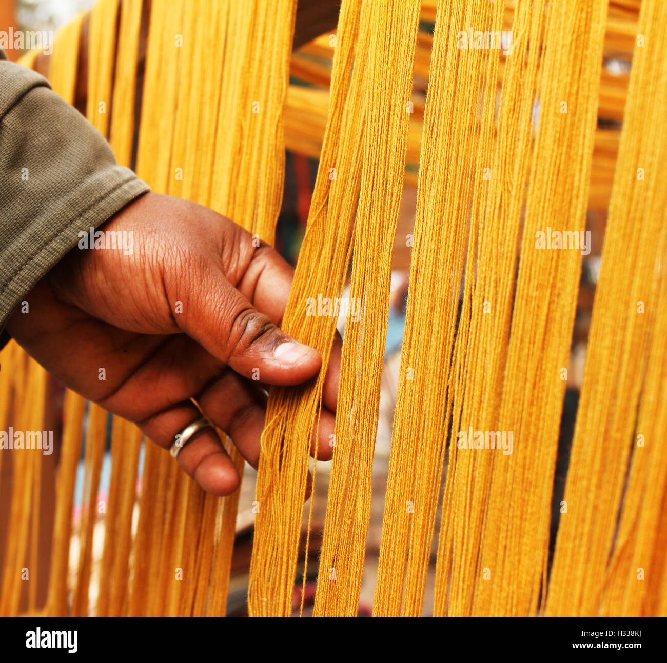 Tuch-Thread Einchecken Dilli Haat shop Stockfoto
