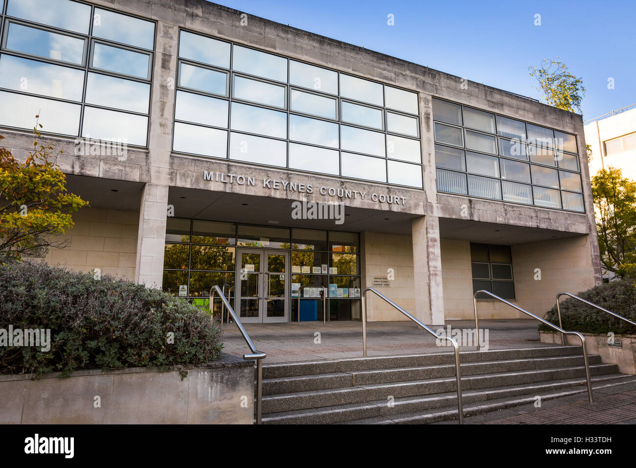Milton Keynes Amtsgericht und Family Court, Milton Keynes, Buckinghamshire, Großbritannien Stockfoto