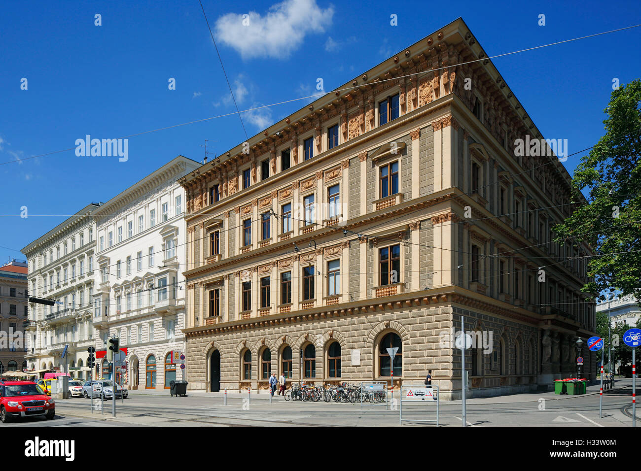 Palais Epstein des Bankiers Gustav Ritter von Epstein am Dr.-Karl-Renner-Ring in Wien, Oesterreich Stockfoto