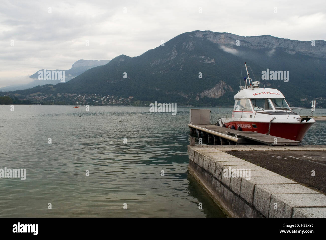 Fire Rescue Boot, Lac Annecy, Annecy, (74), Haute-Savoie, Frankreich Stockfoto