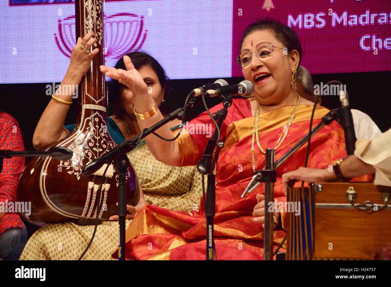 Klassische Sängerin Parveen Sultana durchführen Musikkonzert zur Feier der Geburt MS Debüt Sangeet Natak Akademi Mumbai Stockfoto