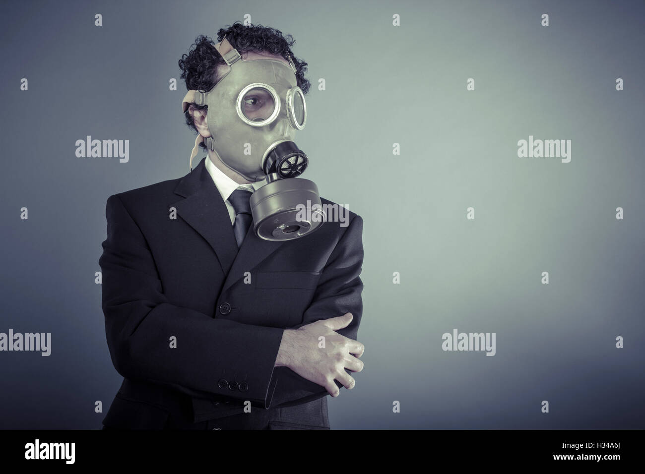 Kernenergie, Geschäftsmann, tragen eines Gask Maske, Verschmutzung-Konzept Stockfoto