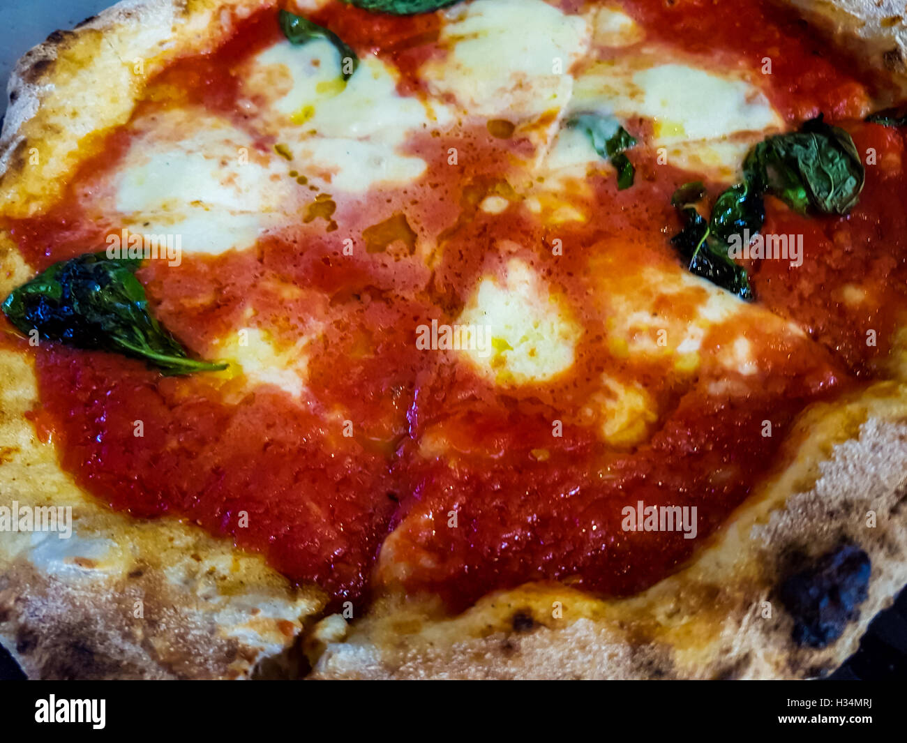Nahaufnahme Detail der italienischen Margherita pizza Stockfoto