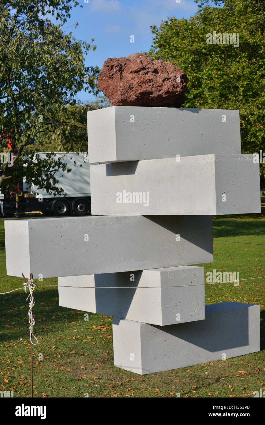 Regents Park, London, UK. 4. Oktober 2016. Skulpturen in der Fries-Kunst-Skulpturenpark im Regents Park. Bildnachweis: Matthew Chattle/Alamy Live-Nachrichten Stockfoto
