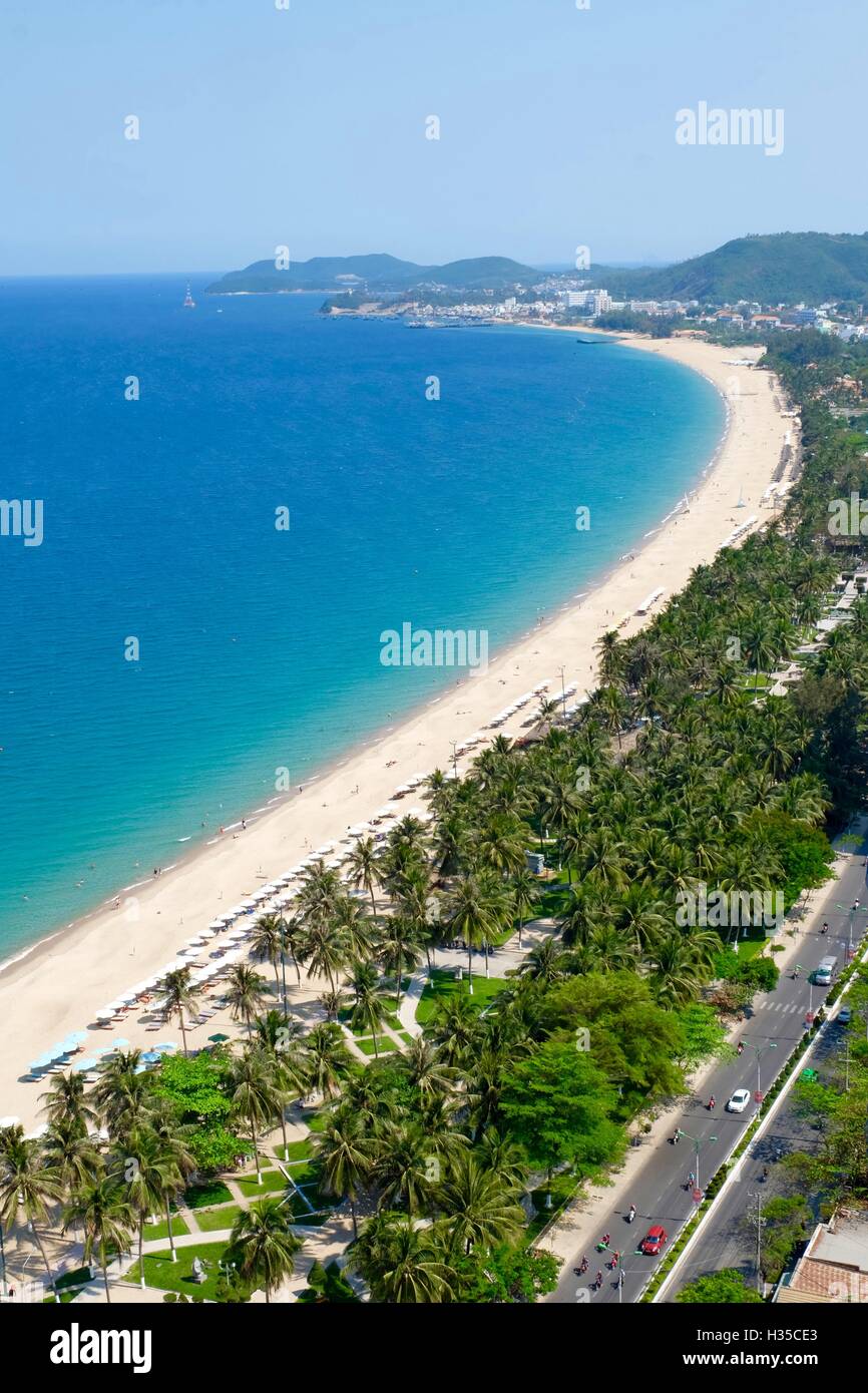 Stadtstrand Blick von oben in Nha Trang - Vietnam Stockfoto