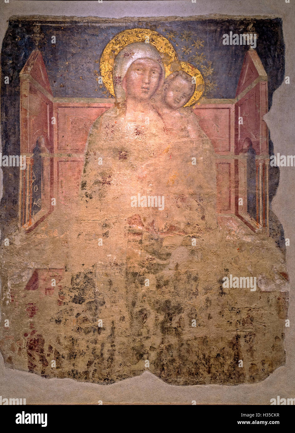 Italien Emilia Romagna Franchigena Weg Fidenza - Museum der Kathedrale - Fresko - thronende Madonna mit Kind (Madonna delle Grazie), von der Parrish-Kirche von St. Michael Arcangel von Fidenza - Autor Nicholas John Balanzoni genannt Zoto, XV Jahrhundert Stockfoto