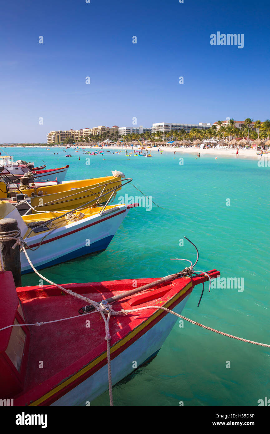 Boote am Fishermans Pier, Palm Beach, Aruba, Niederländische Antillen, Karibik Stockfoto