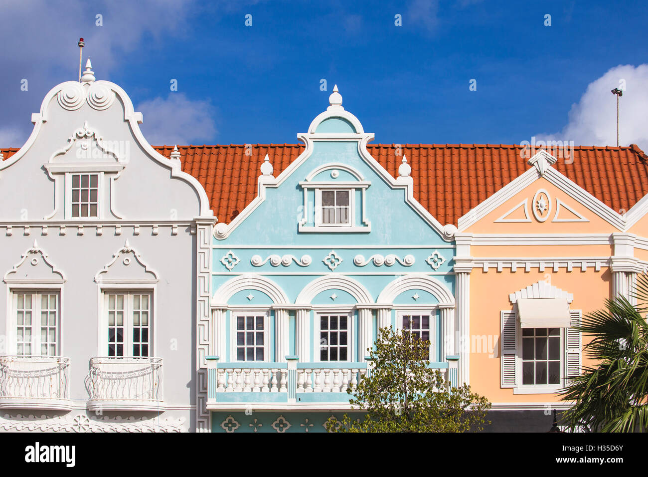 Kolonialen niederländischen Architechure in der Nähe von Main Street, Oranjestad, Aruba, Niederländische Antillen, Caribbean Stockfoto