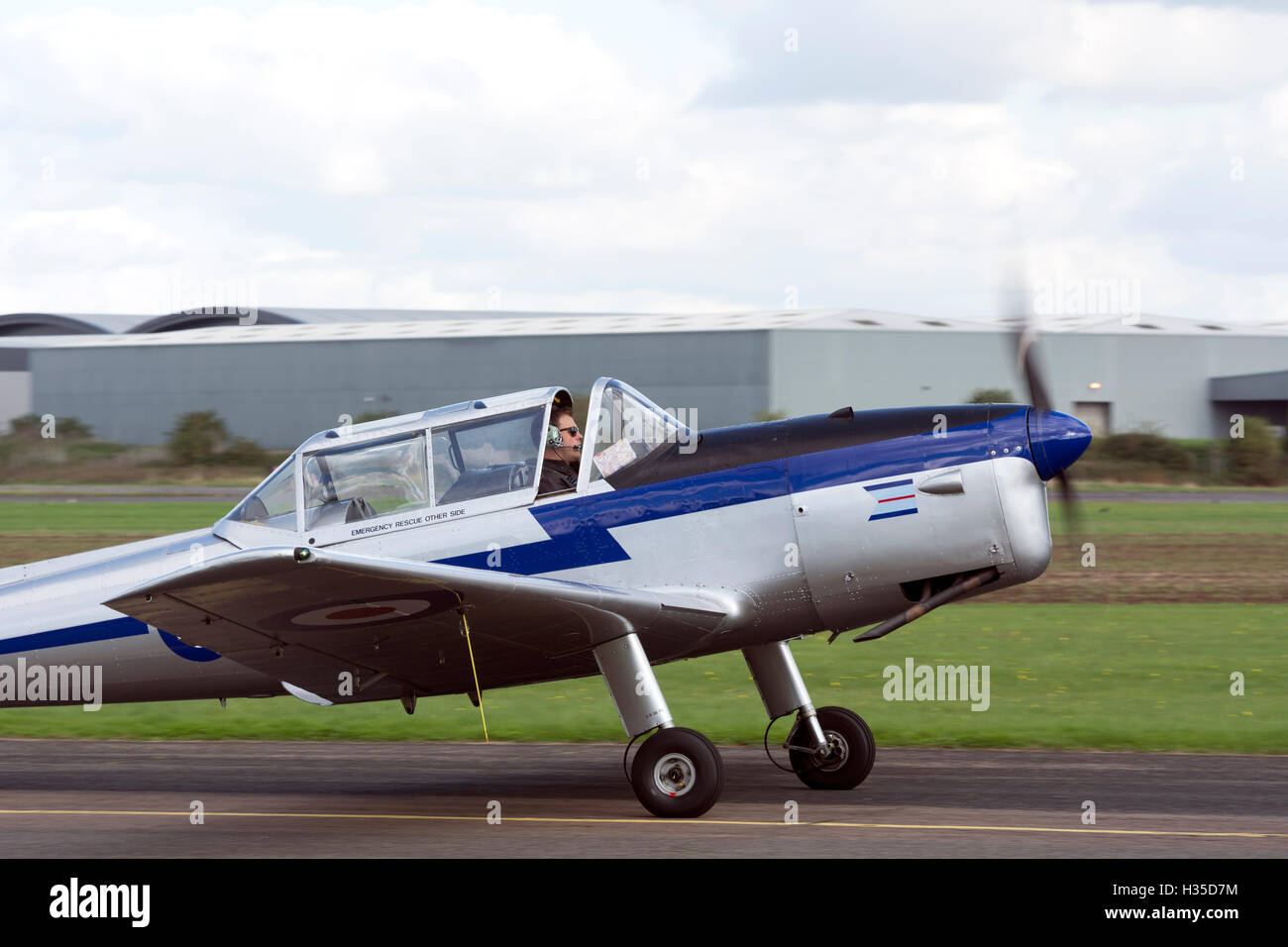 De Havilland DHC-1 Chipmunk Wellesbourne Airfield, Warwickshire, UK (G-BBMO) (WK514) Stockfoto