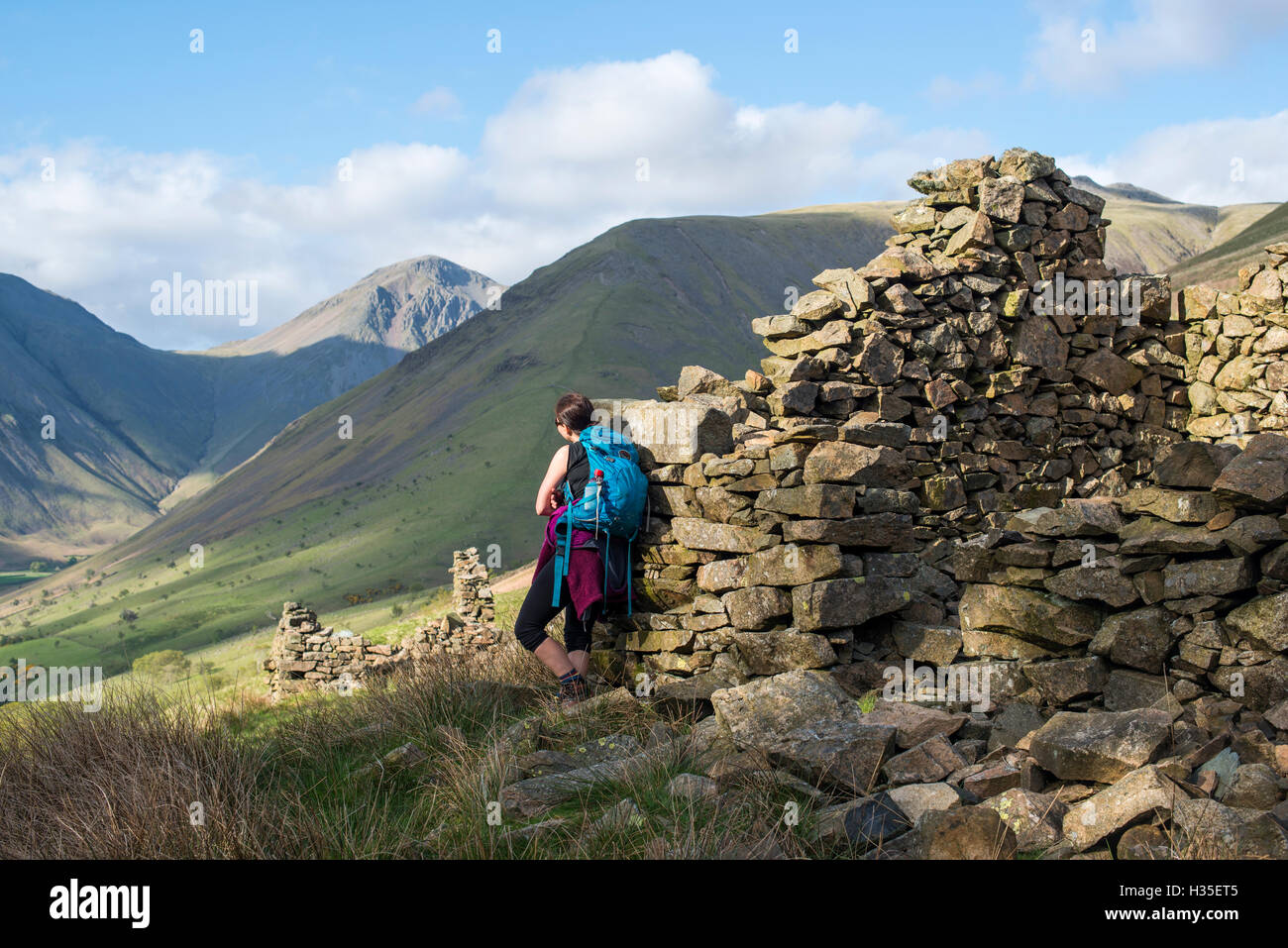 Verfallenen Steinhäusern im englischen Lake District in Wast Wasser, Nationalpark Lake District, Cumbria, UK Stockfoto Verfallenen Steinhäusern im englischen Lake District in Wast Wasser, Nationalpark Lake District, Cumbria, UK Stockfoto