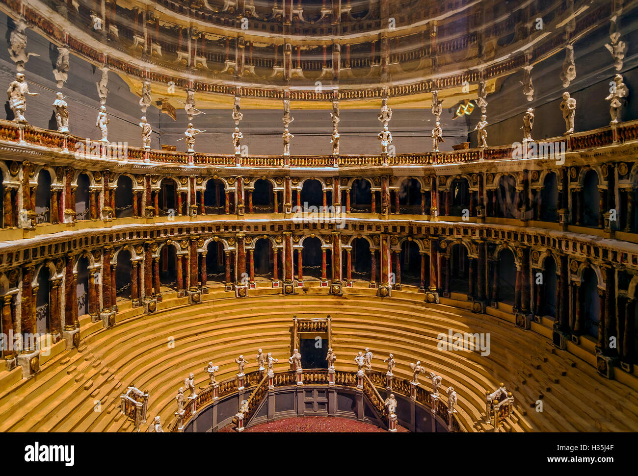 Italien Emilia Romagna Parma Museum Pol der Pilotta - Farnese Theatre unter Treppen - Modell des Theaters Farnese 19.Jahrhundert - Fanti - Rousseau Stockfoto