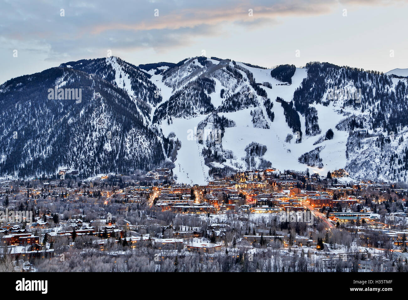 Aspen Mountain und Aspen, Colorado USA Stockfoto