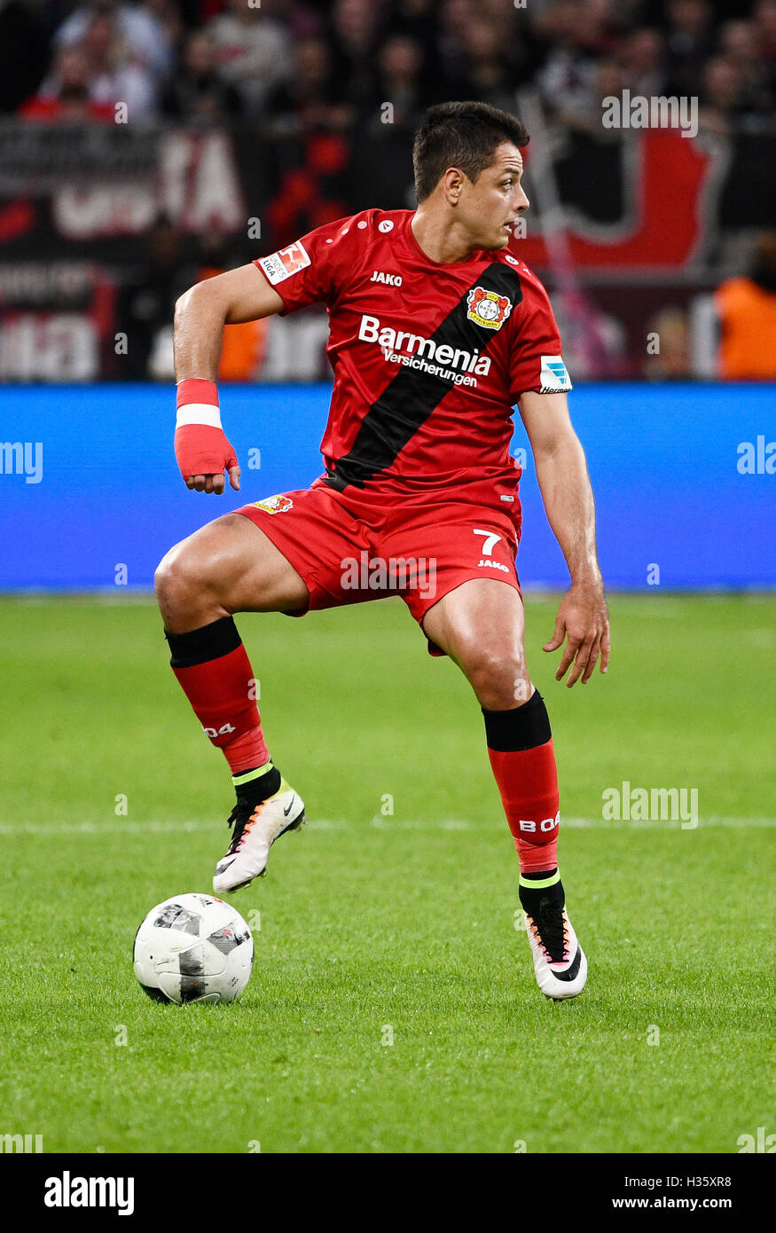 BayArena Leverkusen, Deutschland 1.10.16 1. St deutsche Fußball Bundesliga Saison 2016/17 Spieltag 6, Bayer 04 Leverkusen vs. Borussia Dortmund (BVB)---Chicharito (LEV) Stockfoto