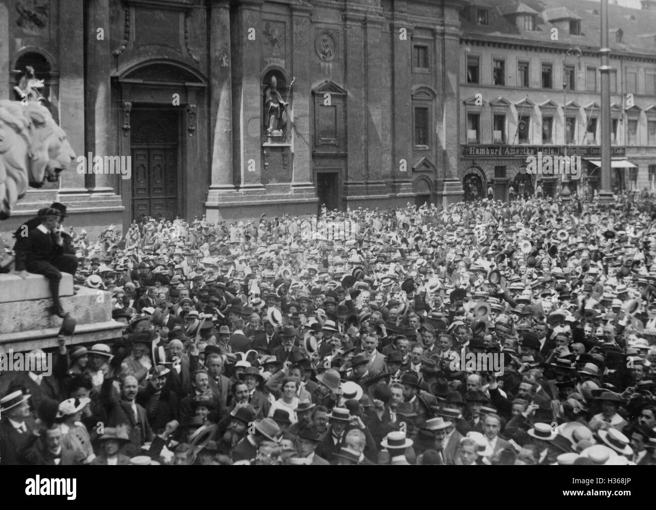 Der Ausbruch des Krieges in München, 1914 Stockfotografie - Alamy
