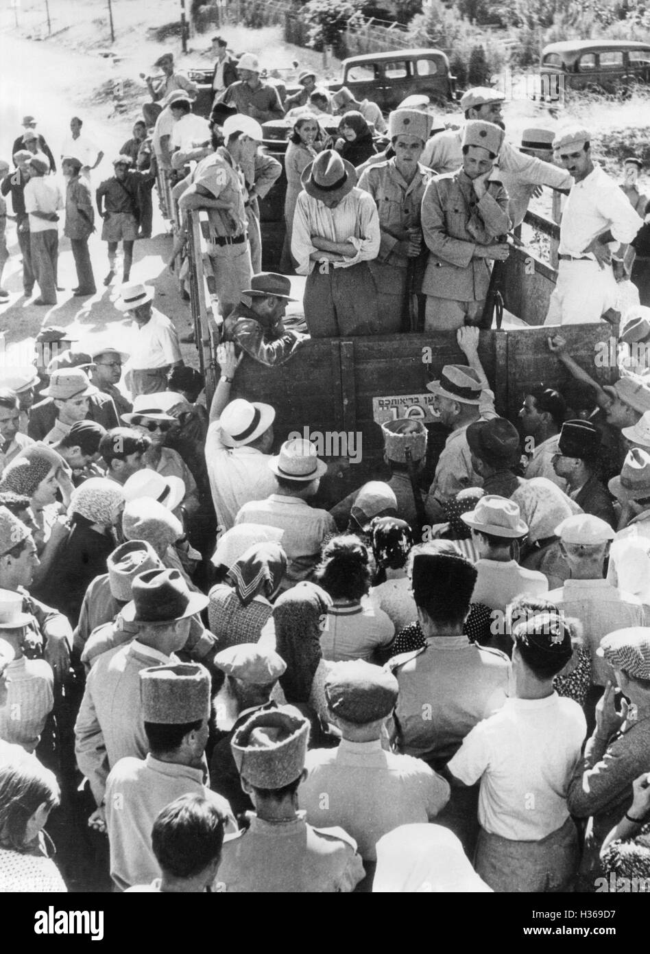 Trauernden nach antijüdische Angriffe in Tiberias, 1938 Stockfoto